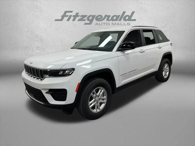 2025 Jeep Grand Cherokee Laredo 4x2