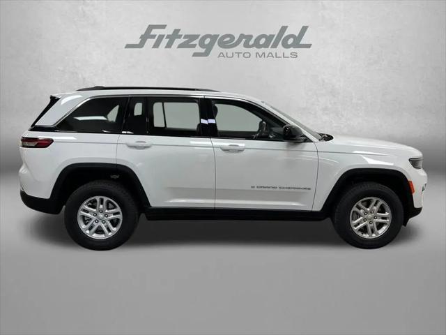 2025 Jeep Grand Cherokee Laredo 4x2