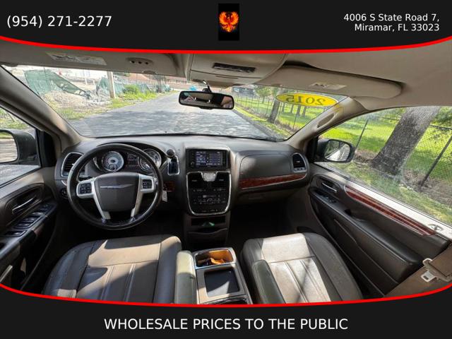 2014 Chrysler Town & Country Touring