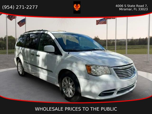 2014 Chrysler Town & Country Touring for sale in Miramar, FL