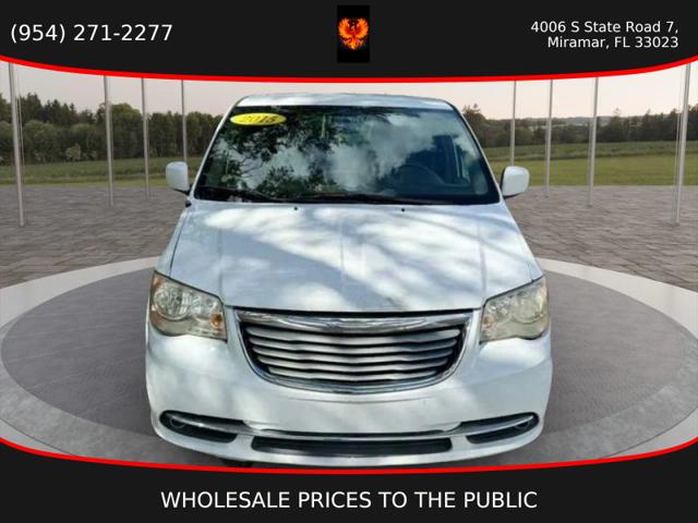 2014 Chrysler Town & Country Touring