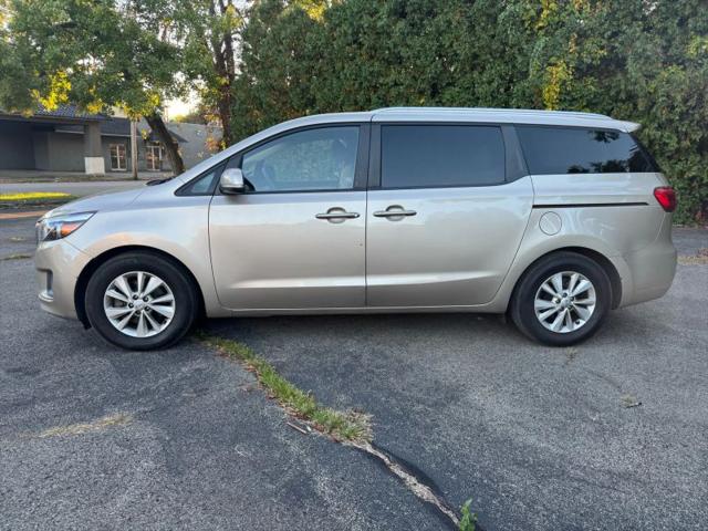 2016 Kia Sedona LX