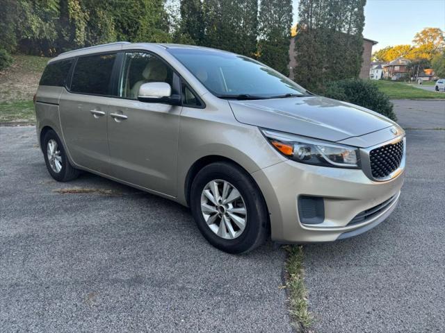 2016 Kia Sedona LX