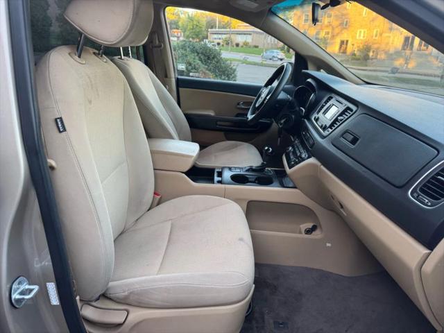 2016 Kia Sedona LX