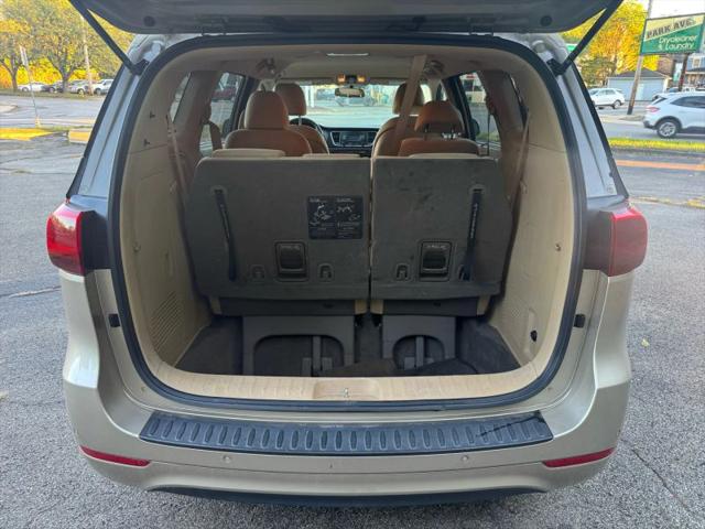 2016 Kia Sedona LX