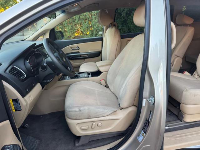 2016 Kia Sedona LX