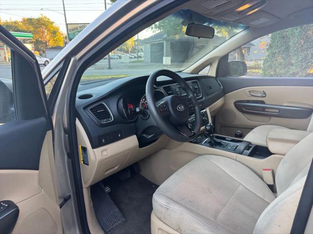 2016 Kia Sedona LX