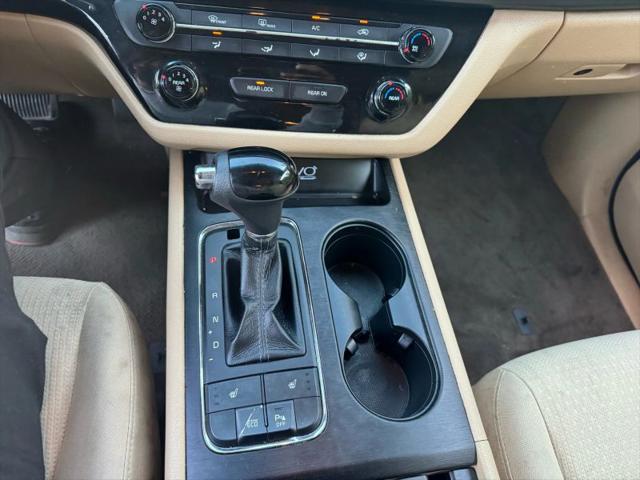 2016 Kia Sedona LX