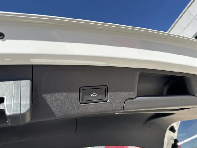 2026 Volkswagen Atlas Cross Sport SEL