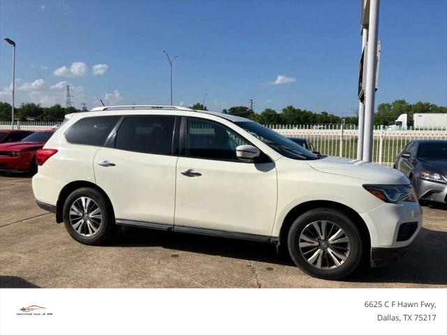 2017 Nissan Pathfinder SV