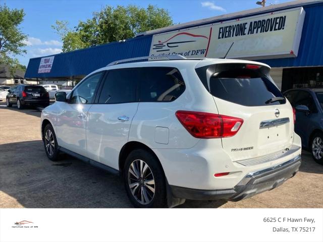 2017 Nissan Pathfinder SV