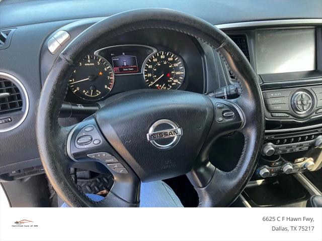 2017 Nissan Pathfinder SV