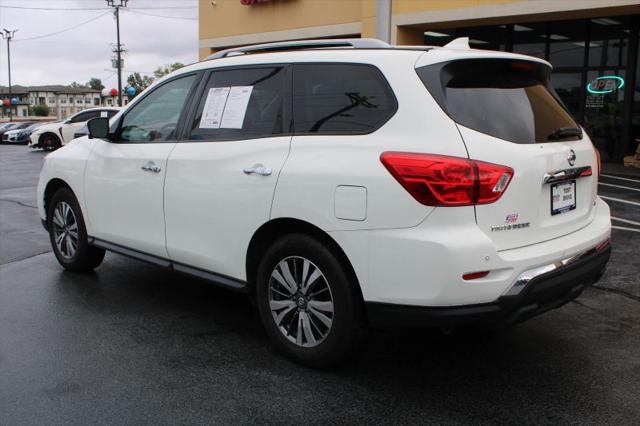 2020 Nissan Pathfinder SL 2WD