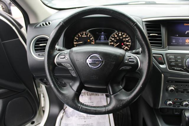 2020 Nissan Pathfinder SL 2WD