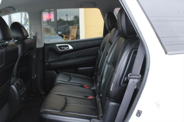 2020 Nissan Pathfinder SL 2WD