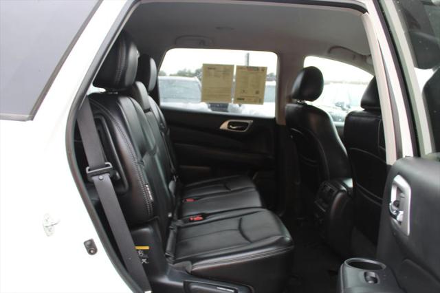 2020 Nissan Pathfinder SL 2WD