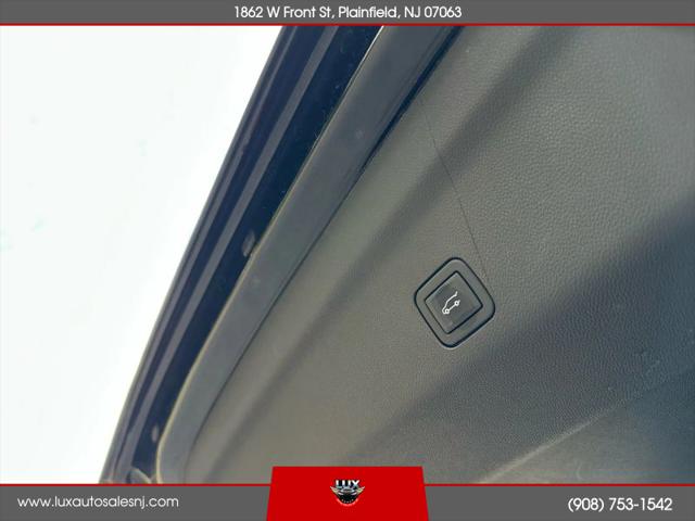 2023 GMC Yukon 2WD SLT