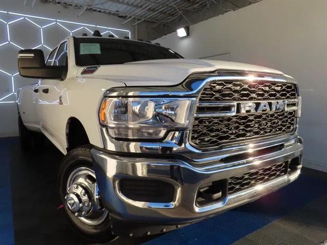2024 Ram 3500 Tradesman Crew Cab 4x4 8' Box