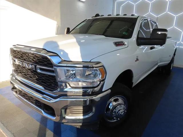 2024 Ram 3500 Tradesman Crew Cab 4x4 8' Box