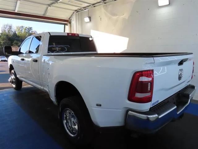 2024 Ram 3500 Tradesman Crew Cab 4x4 8' Box