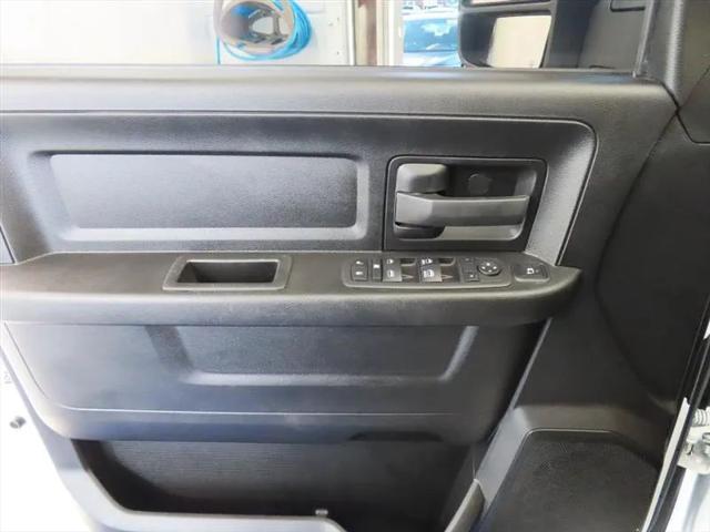 2024 Ram 3500 Tradesman Crew Cab 4x4 8' Box