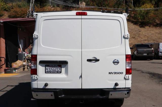 2019 Nissan 3500 SL V8