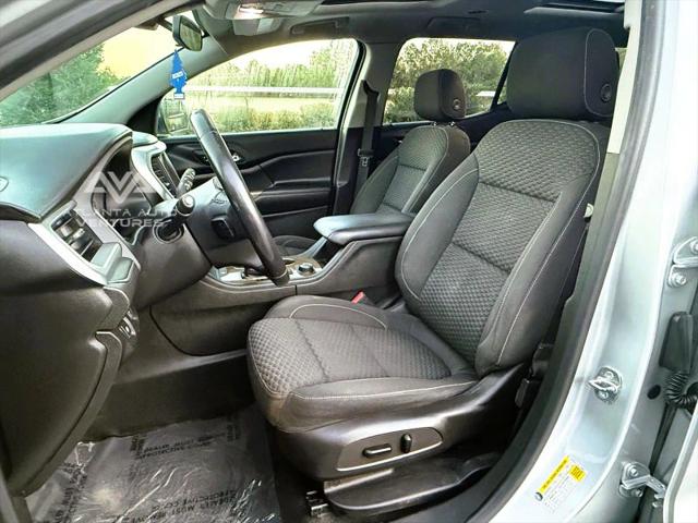 2017 GMC Acadia SLE-2
