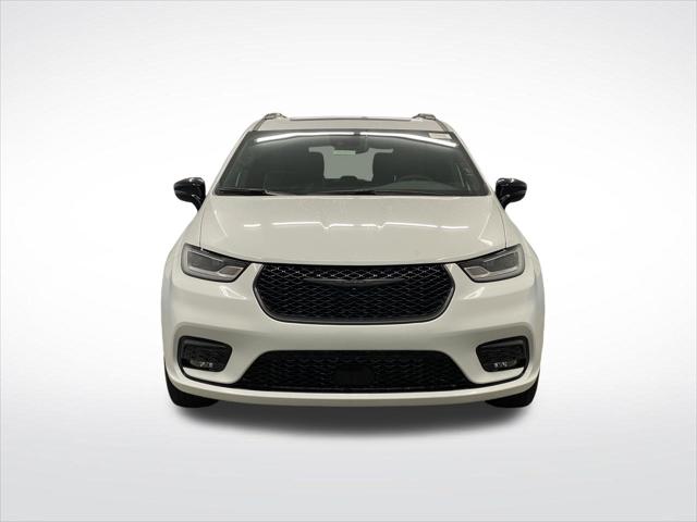 2026 Chrysler Pacifica Limited AWD