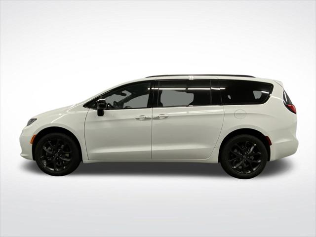 2026 Chrysler Pacifica Limited AWD