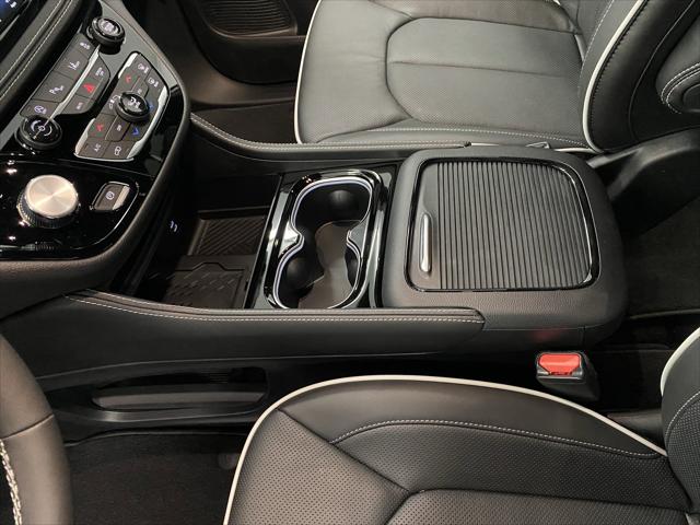 2026 Chrysler Pacifica Limited AWD