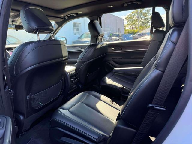 2025 Jeep Grand Cherokee L Limited 4x4