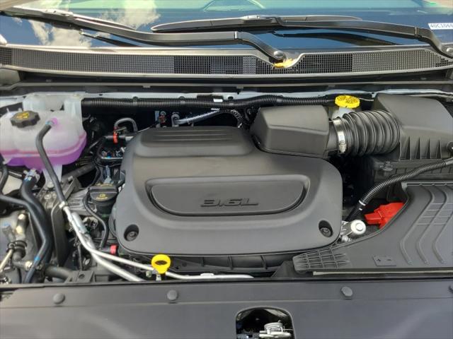 2026 Chrysler Pacifica Select AWD