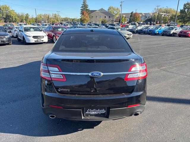 2016 Ford Taurus SE