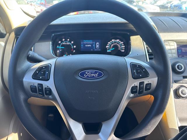 2016 Ford Taurus SE