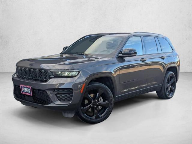 2023 Jeep Grand Cherokee Altitude 4x4 2023 Jeep Grand Cherokee Altitude 4x4