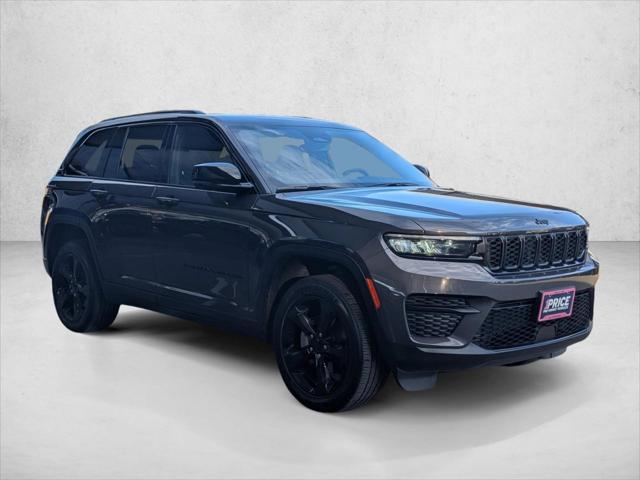 2023 Jeep Grand Cherokee Altitude 4x4 2023 Jeep Grand Cherokee Altitude 4x4