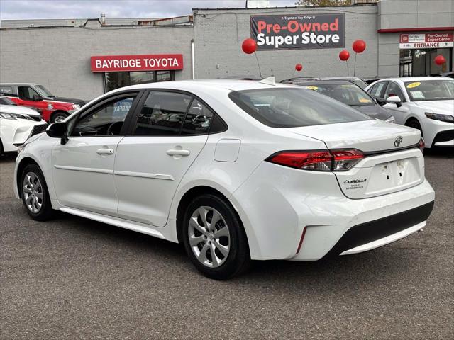 2022 Toyota Corolla LE [4]