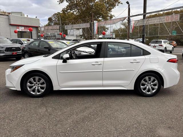 2022 Toyota Corolla LE [5]