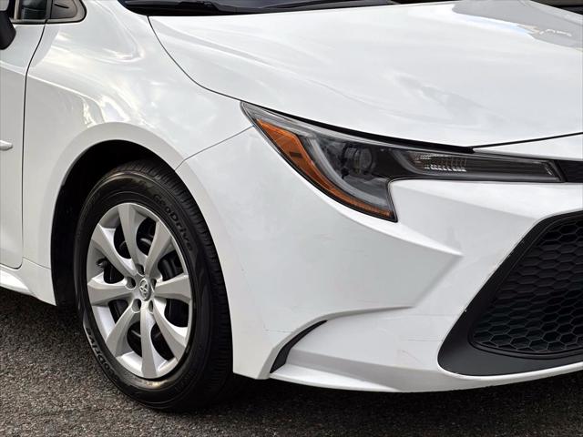 2022 Toyota Corolla LE [9]