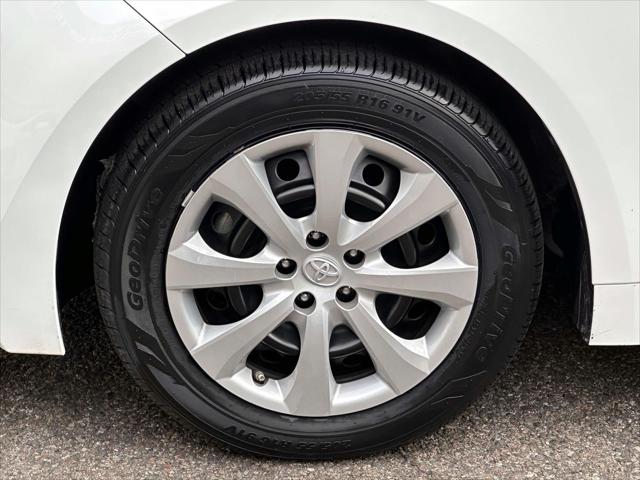 2022 Toyota Corolla LE [11]