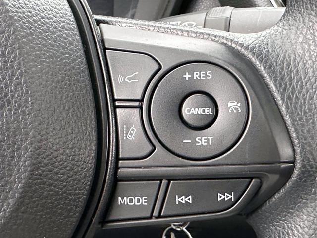 2022 Toyota Corolla LE [22]