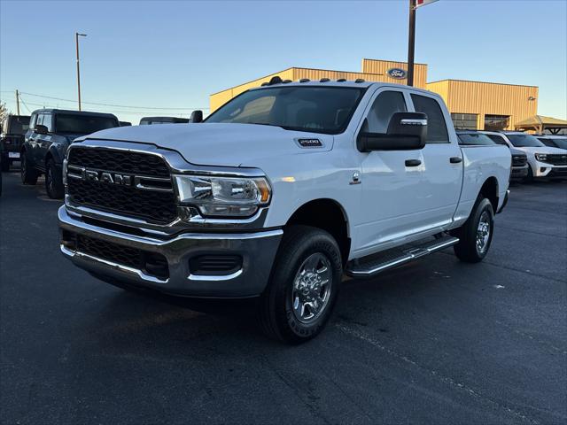 2024 RAM 2500 Tradesman Crew Cab 4x4 64 Box