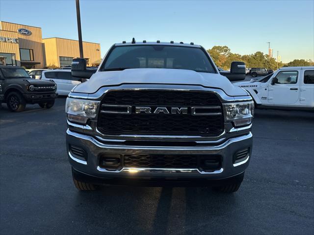 2024 RAM 2500 Tradesman Crew Cab 4x4 64 Box