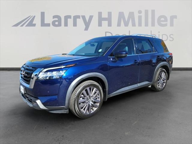 2022 Nissan Pathfinder SL 2WD 2022 Nissan Pathfinder SL 2WD