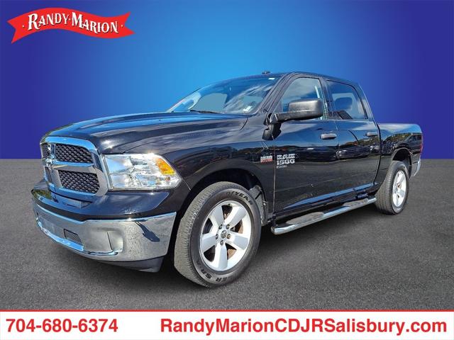 2020 RAM 1500 Classic Tradesman Crew Cab 4x4 57 Box 2020 RAM 1500 Classic Tradesman Crew Cab 4x4 57 Box