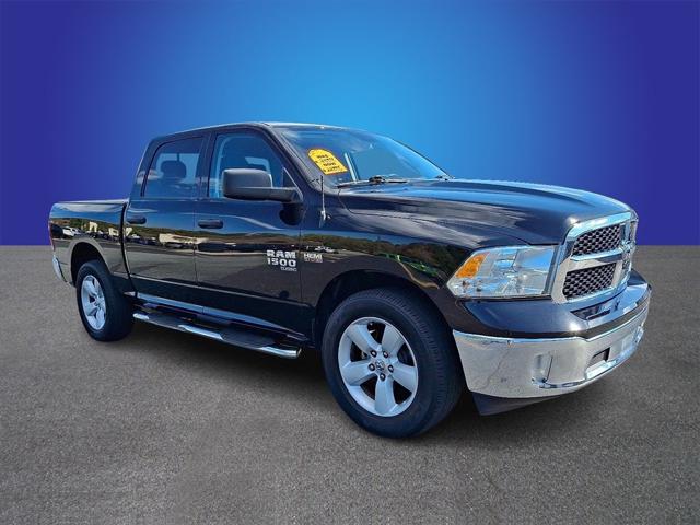 2020 RAM 1500 Classic Tradesman Crew Cab 4x4 57 Box 2020 RAM 1500 Classic Tradesman Crew Cab 4x4 57 Box