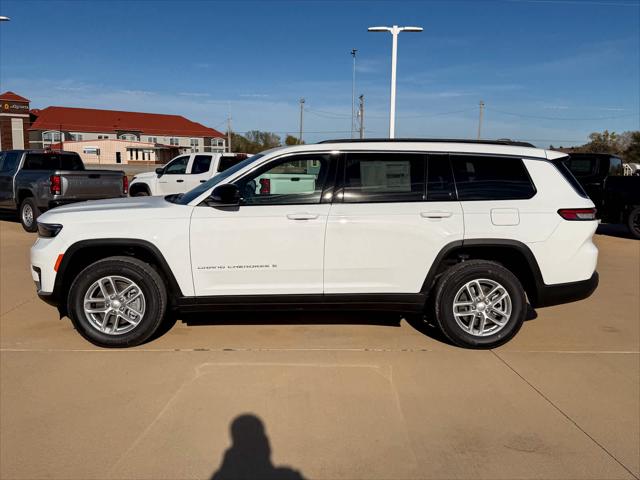2025 Jeep Grand Cherokee GRAND CHEROKEE L LAREDO X 4X4