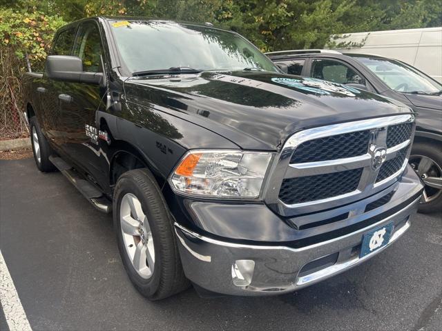 2020 RAM 1500 Classic Tradesman Crew Cab 4x4 57 Box 2020 RAM 1500 Classic Tradesman Crew Cab 4x4 57 Box