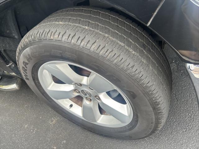 2020 RAM 1500 Classic Tradesman Crew Cab 4x4 57 Box 2020 RAM 1500 Classic Tradesman Crew Cab 4x4 57 Box