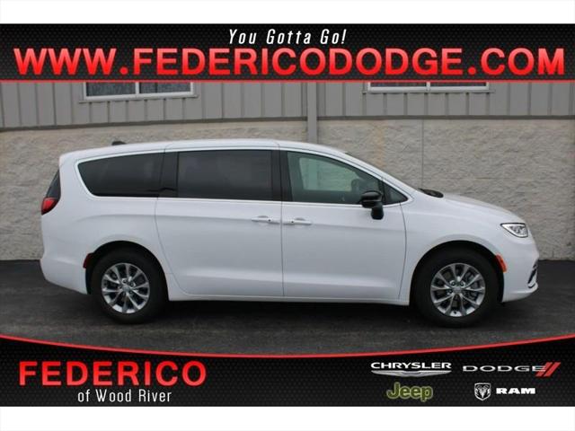 2026 Chrysler Pacifica PACIFICA SELECT AWD